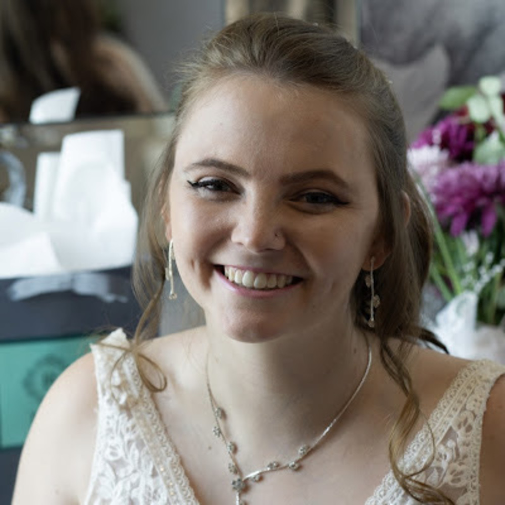 Meet your Posher, Ally